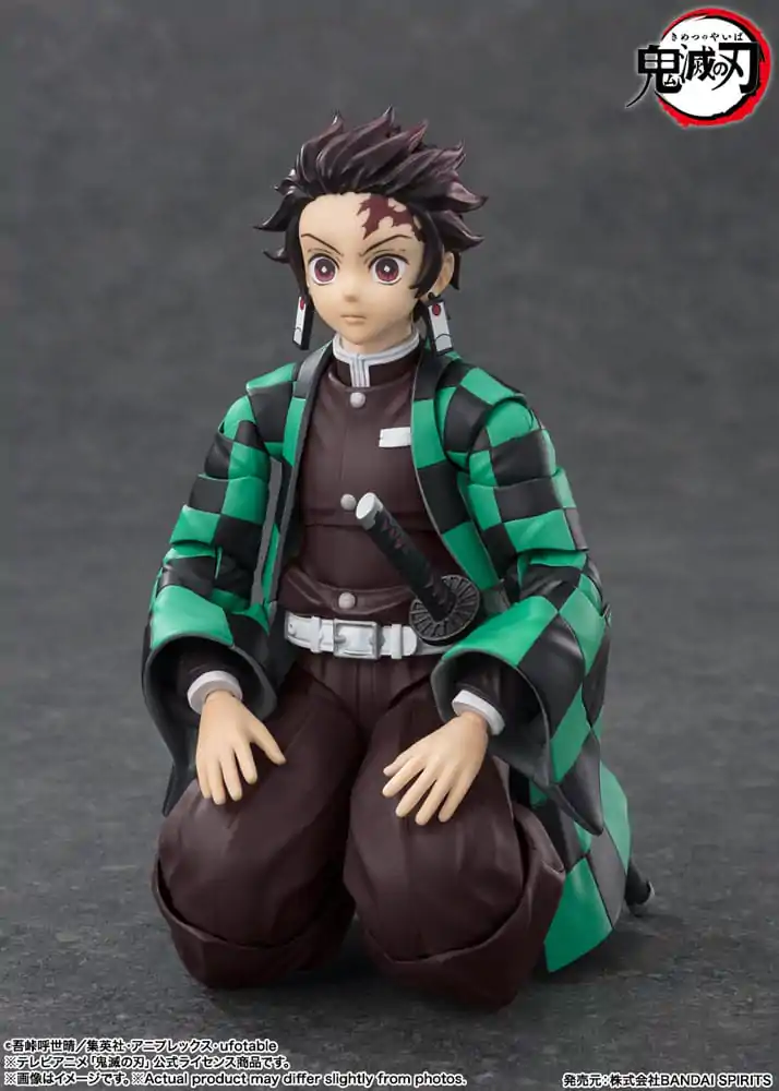 Demon Slayer: Kimetsu no Yaiba S.H. Figuarts Figurka Akcji Tanjiro Kamado 14 cm zdjęcie produktu