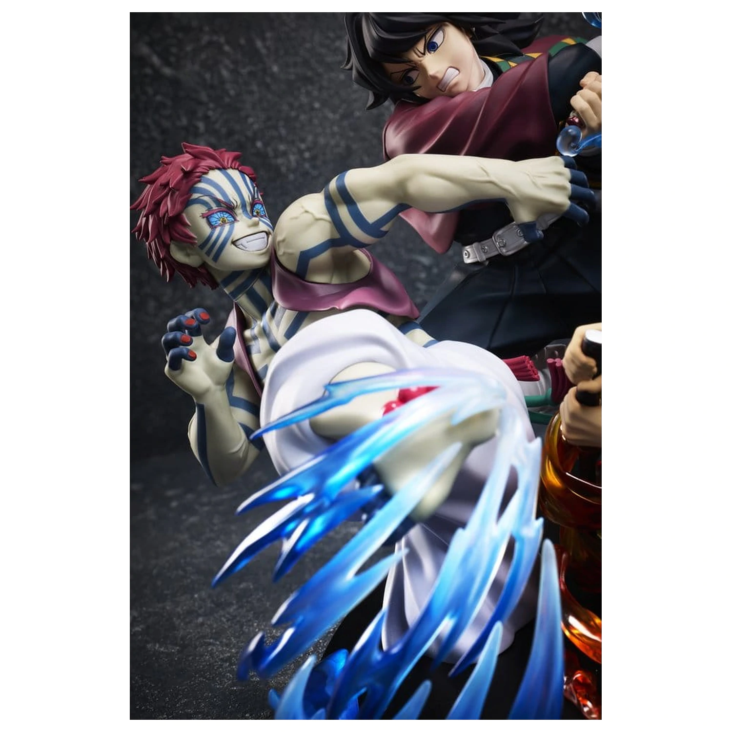Demon Slayer: Kimetsu no Yaiba figurka PVC Tanjiro Kamado i Giyu Tomioka i Akaza 13 cm zdjęcie produktu
