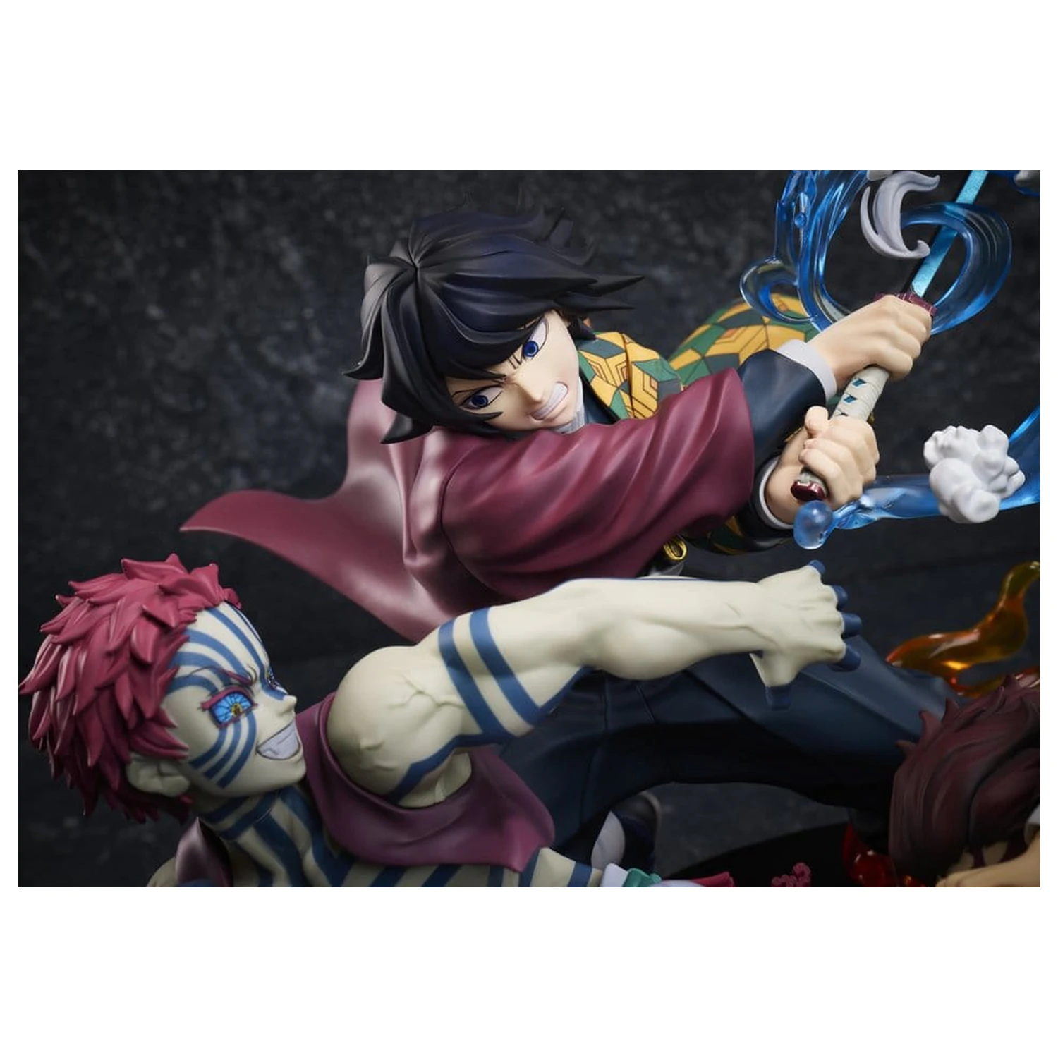 Demon Slayer: Kimetsu no Yaiba figurka PVC Tanjiro Kamado i Giyu Tomioka i Akaza 13 cm zdjęcie produktu