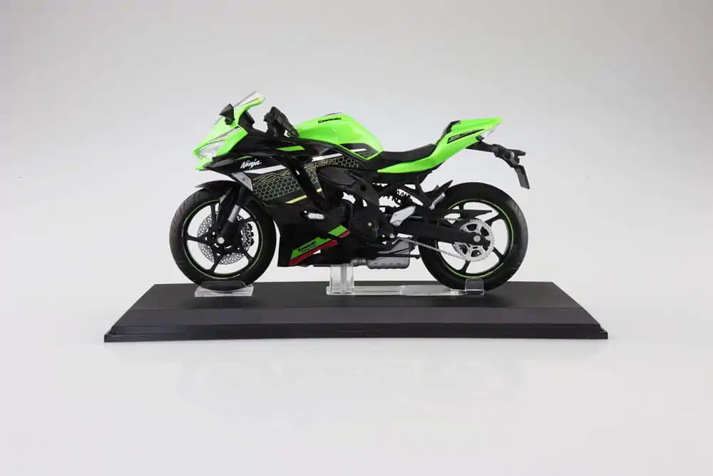 Diecast Bike Series Statuetka 1/12 Kawasaki Ninja ZX-25R Lime Green×Ebony 16 cm zdjęcie produktu