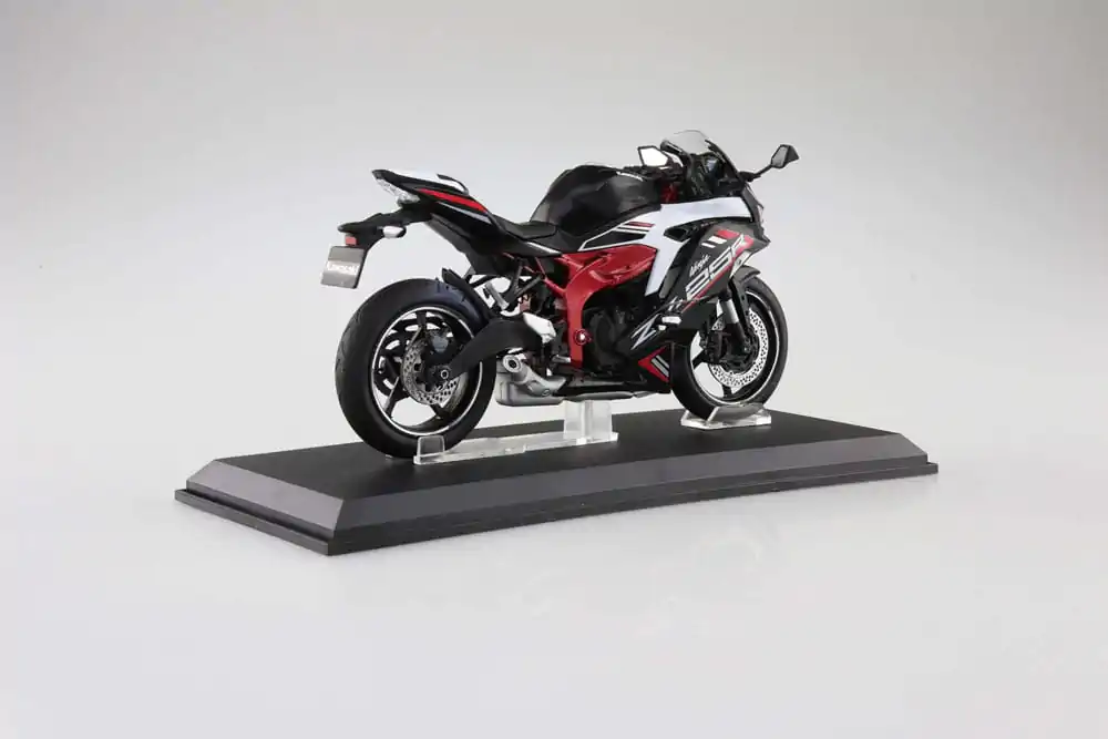 Diecast Bike Series Statuetka 1/12 Kawasaki Ninja ZX-25R Metallic Spark Black×Peal Flat Stardust White 16 cm zdjęcie produktu