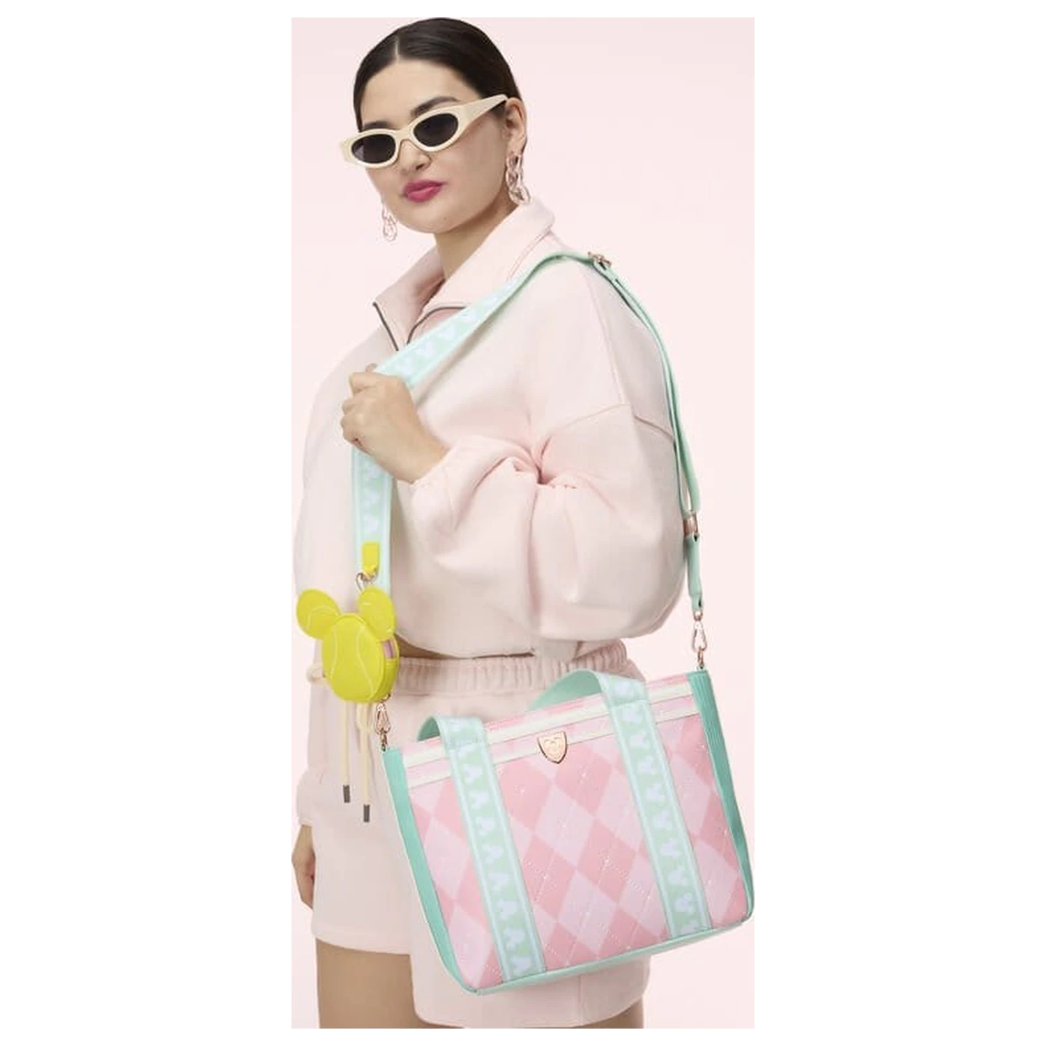 Disney by Loungefly Crossbody Bag z Coin Purse Mickey&Friends Tennis zdjęcie produktu