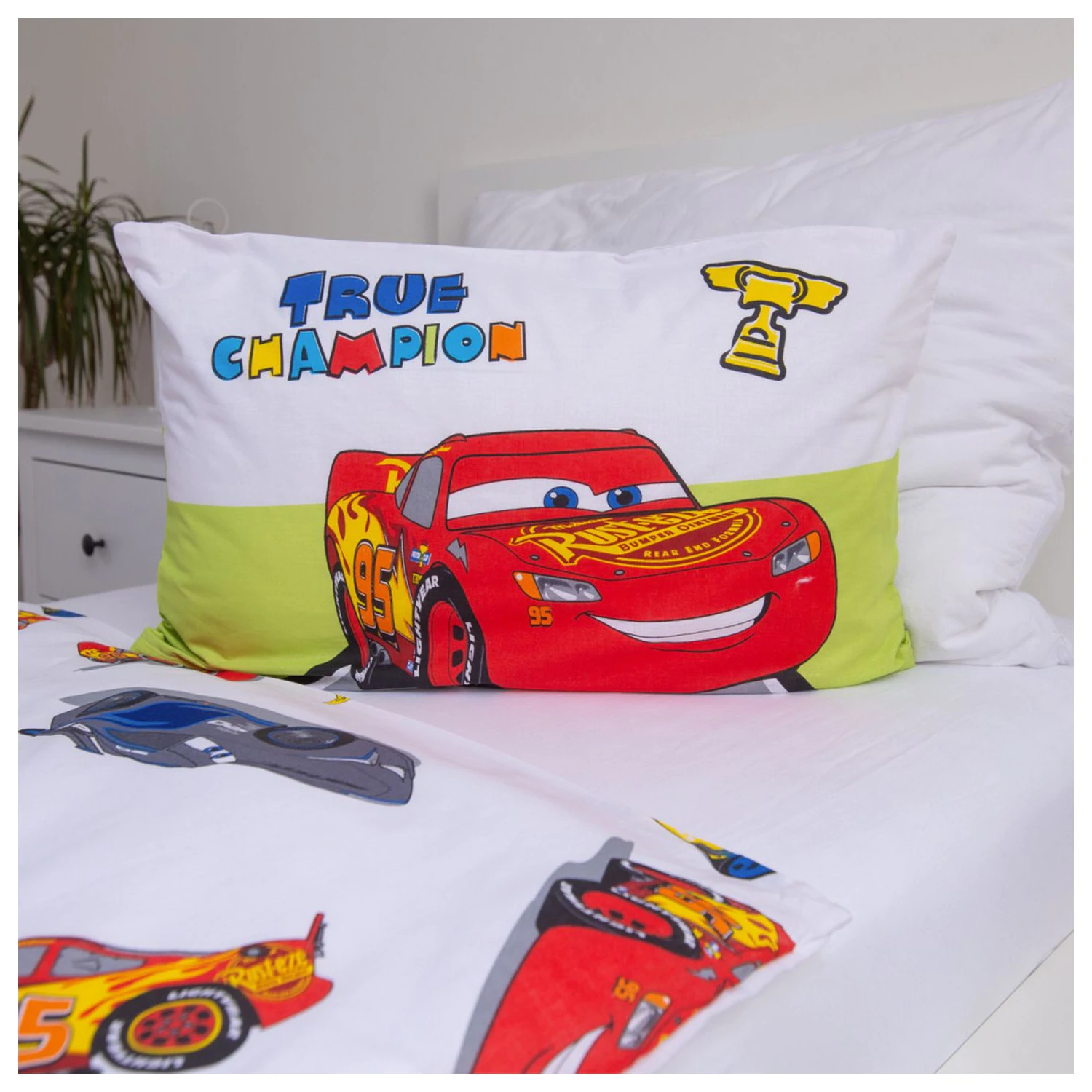 Disney Cars Champion poszewka na kołdrę dla maluchów i przedszkolaków zdjęcie produktu