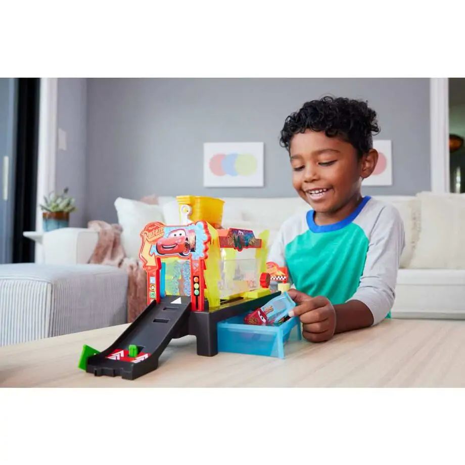 Disney Auta Gotowa do Wyścigów Myjnia Samochodowa Zestaw do Zabawy zdjęcie produktu