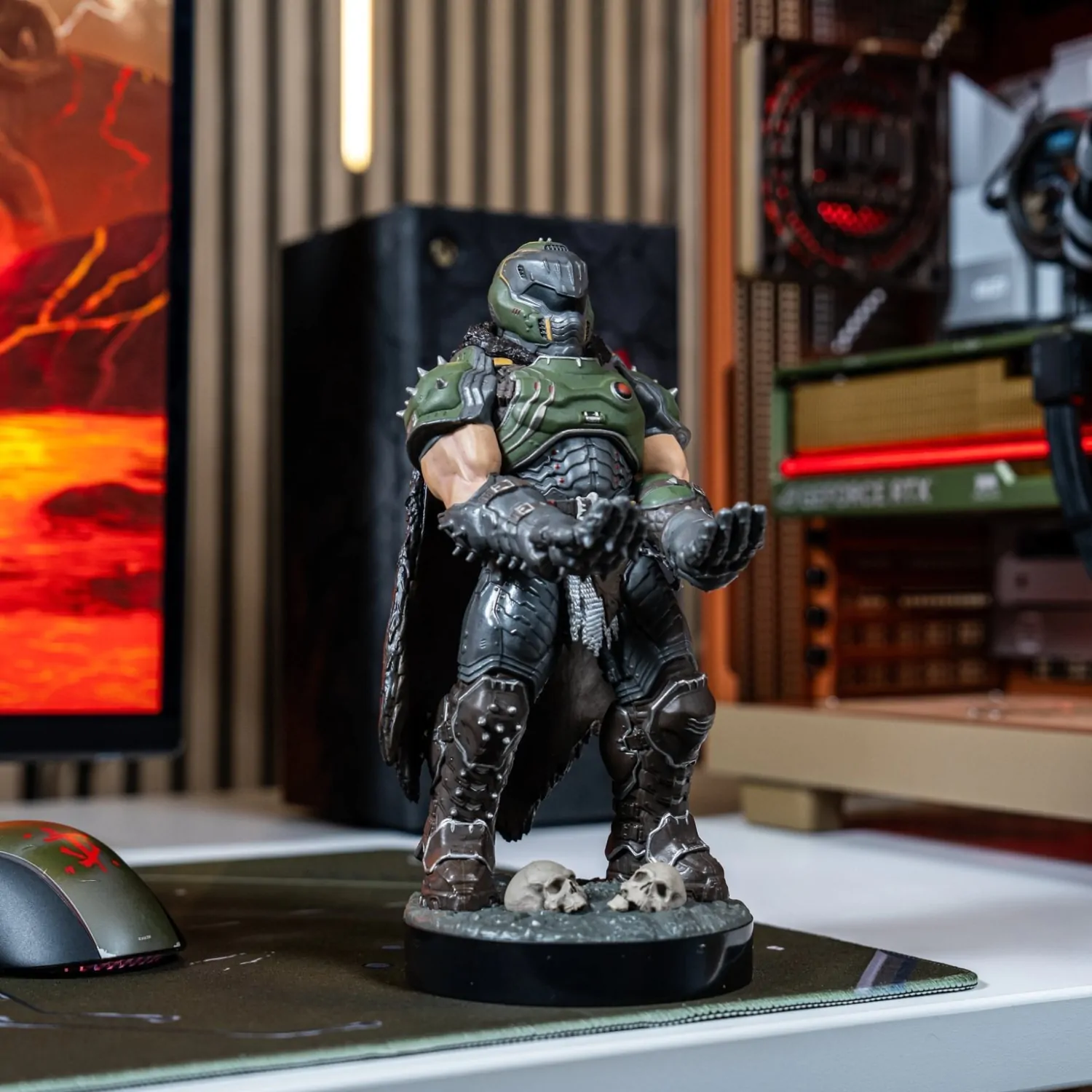 Doom Doomslayer Cable Guys Uchwyt na Kontroler i Stojak na Telefon 25 cm zdjęcie produktu