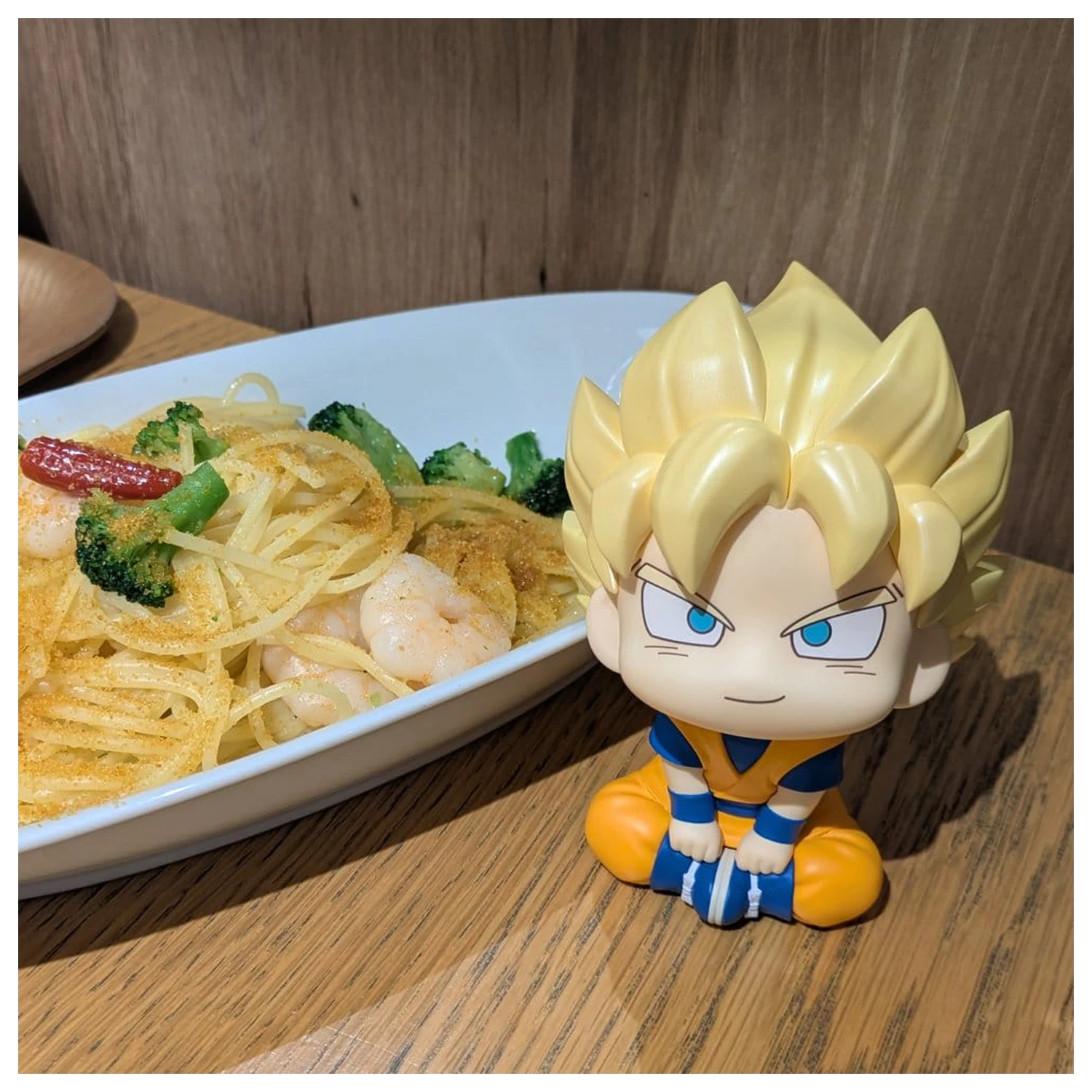 Dragon Ball DAIMA Look Up Figurki PCV 2-pak Super Saiyan Son Goku (mini) i Super Saiyan Vegeta (mini) 11 cm (z prezentem) zdjęcie produktu