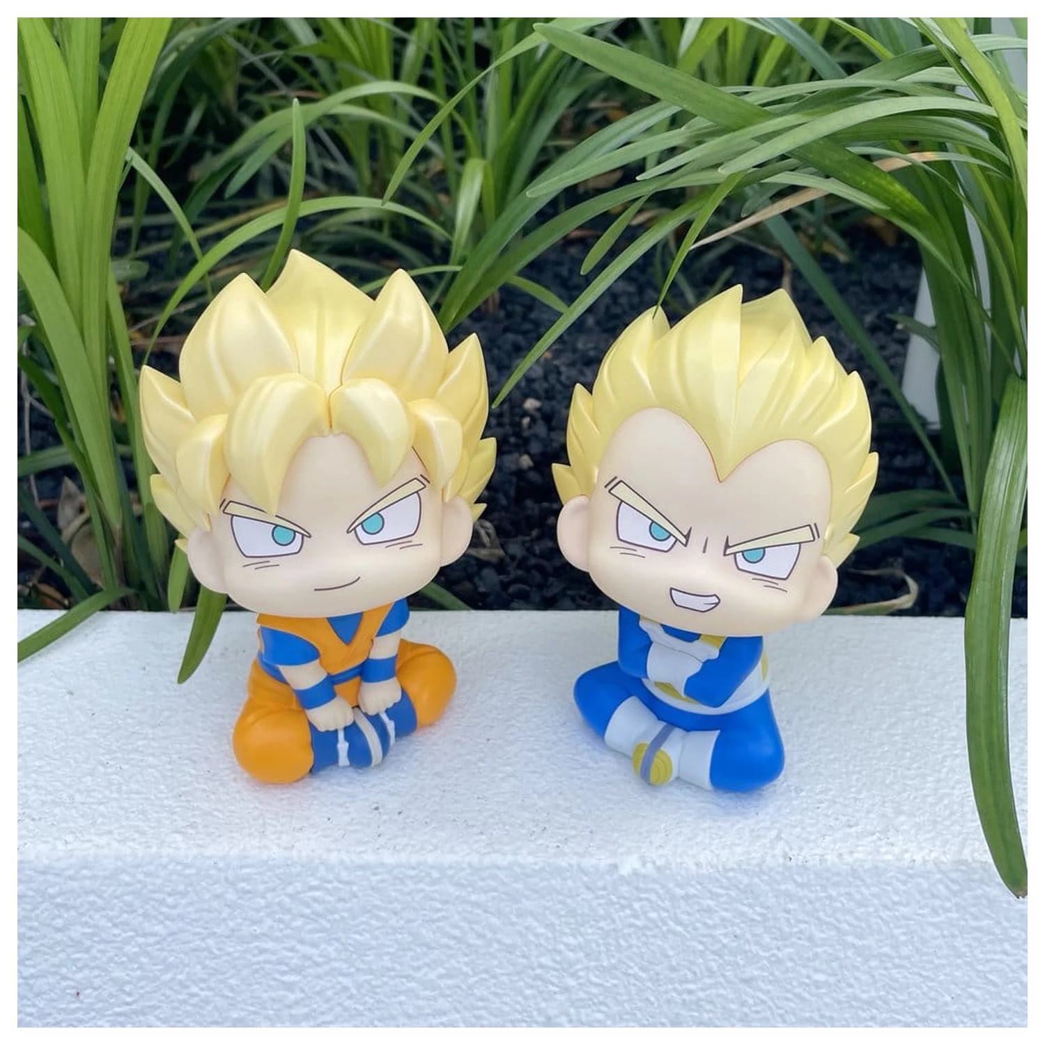 Dragon Ball DAIMA Look Up Figurki PCV 2-pak Super Saiyan Son Goku (mini) i Super Saiyan Vegeta (mini) 11 cm (z prezentem) zdjęcie produktu