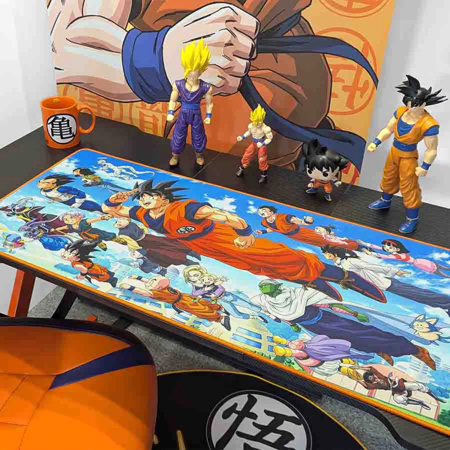 Podkładka na biurko Dragon Ball Z XXL Przyjaciele Goku zdjęcie produktu