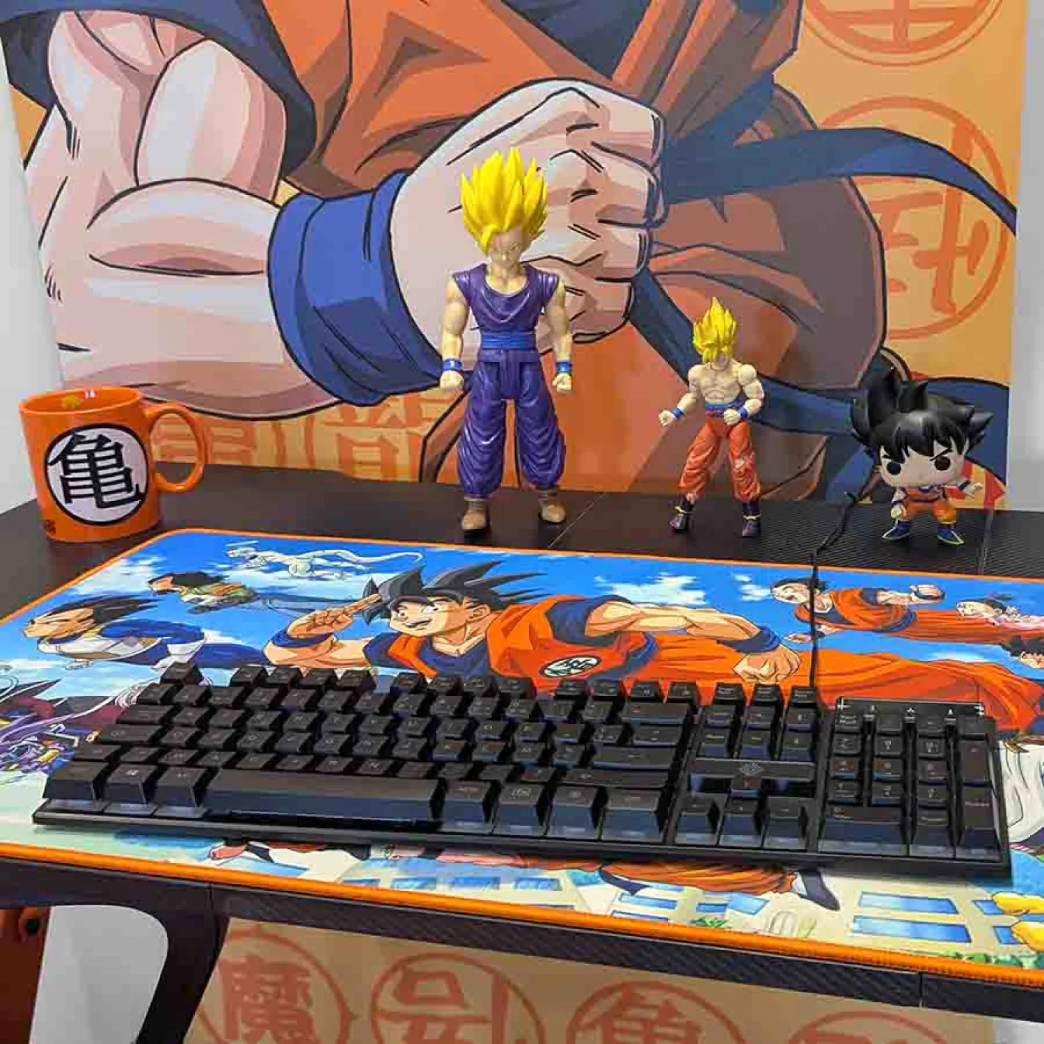 Podkładka na biurko Dragon Ball Z XXL Przyjaciele Goku zdjęcie produktu