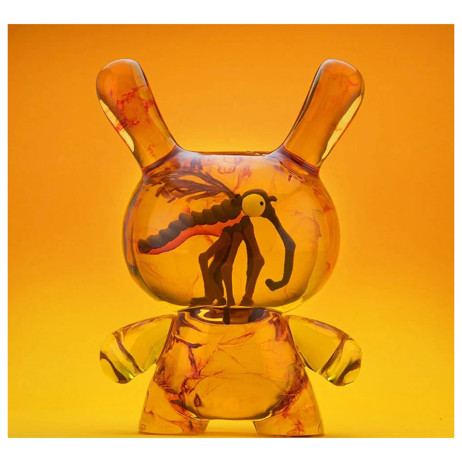 Dunny Art Toy Żywiczna Figurka Bursztynowa 20 cm zdjęcie produktu