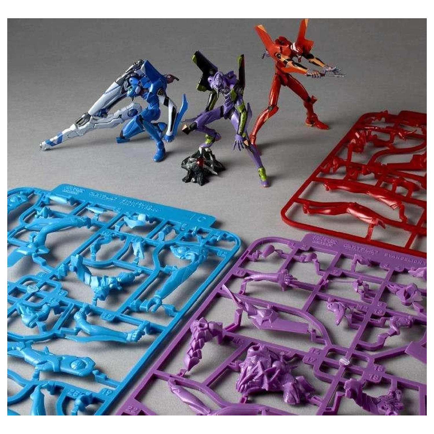 EVANGELION Unit-01 / Unit-02 / Prototype-00 Model do Składania Artpla 12cm zdjęcie produktu