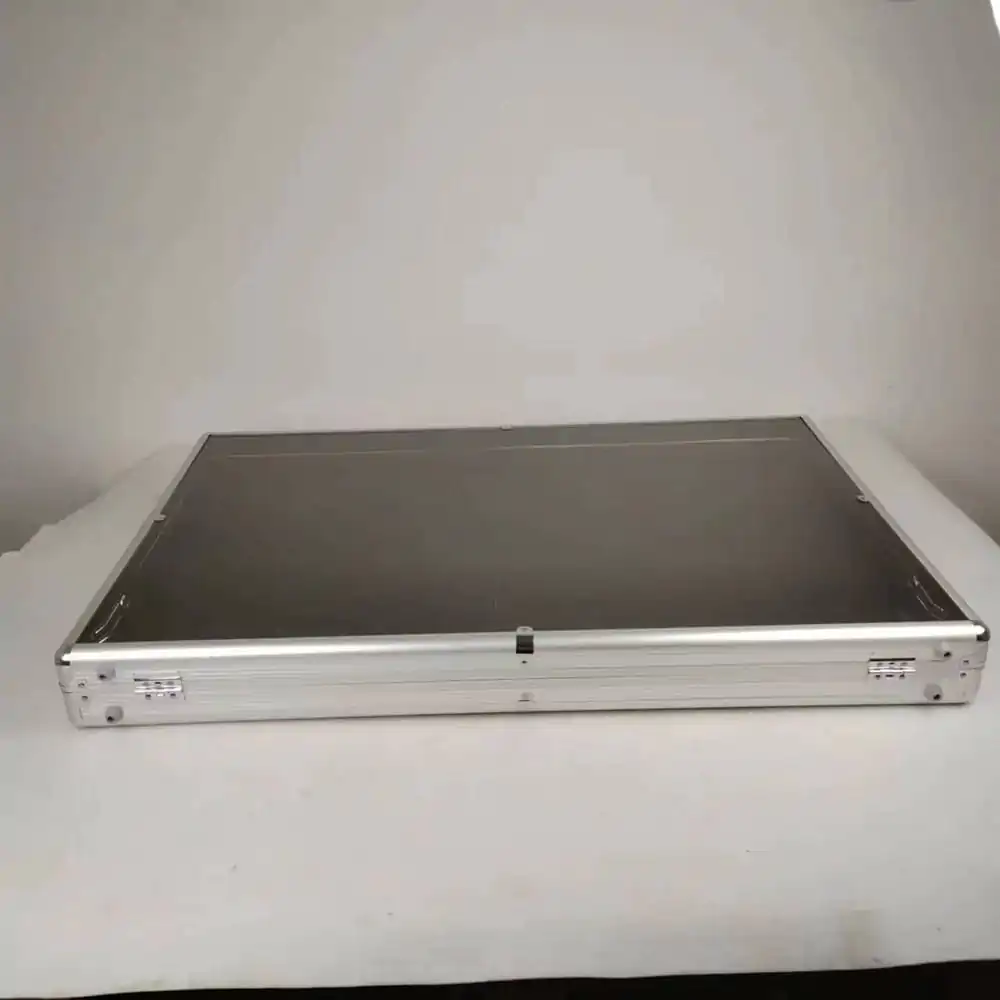 Walizka na karty kolekcjonerskie Evoretro Trading Card Display Suitcase zdjęcie produktu
