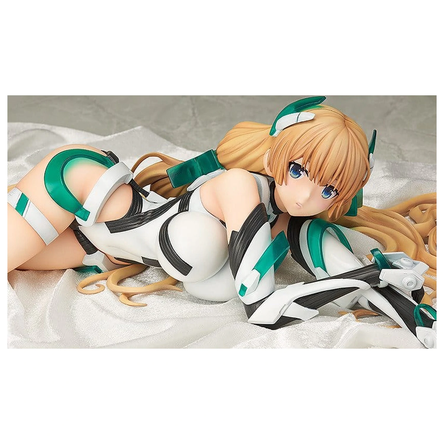 Expelled from Paradise statua PCV 1/4 Angela Balzac 48 cm zdjęcie produktu