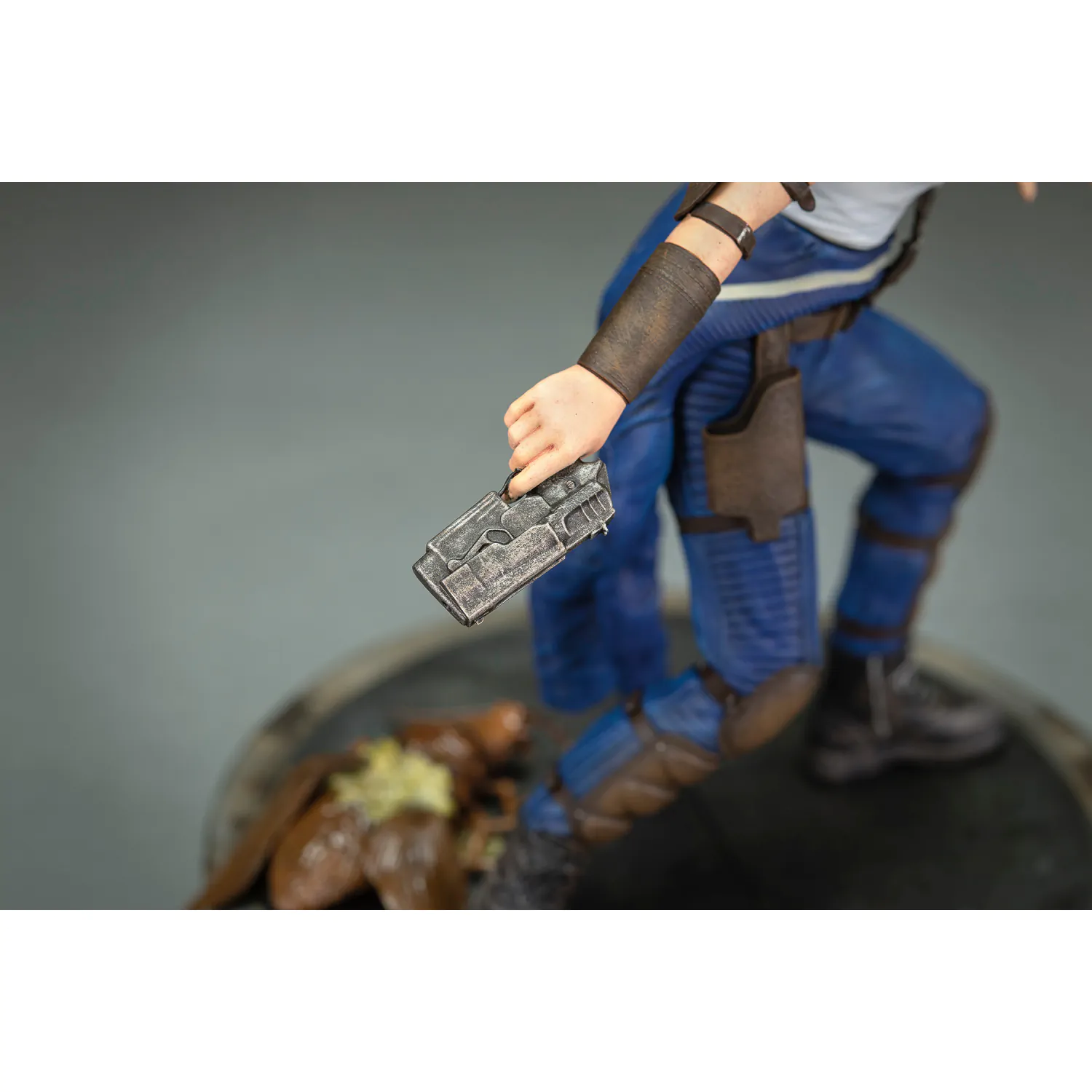 Fallout PVC Statuetka Lucy 18 cm zdjęcie produktu