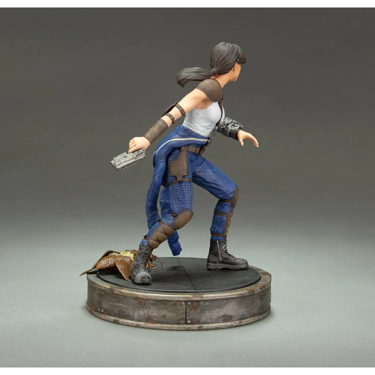 Fallout PVC Statuetka Lucy 18 cm zdjęcie produktu