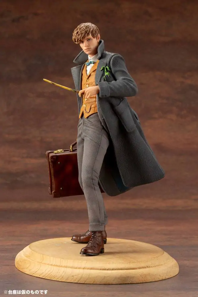 Fantastic Beasts 2 ARTFX+ PVC Statua 1/10 Newt Scamander 18 cm zdjęcie produktu