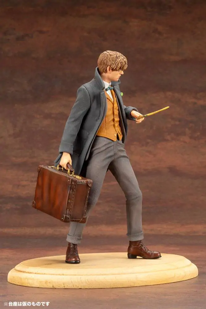 Fantastic Beasts 2 ARTFX+ PVC Statua 1/10 Newt Scamander 18 cm zdjęcie produktu