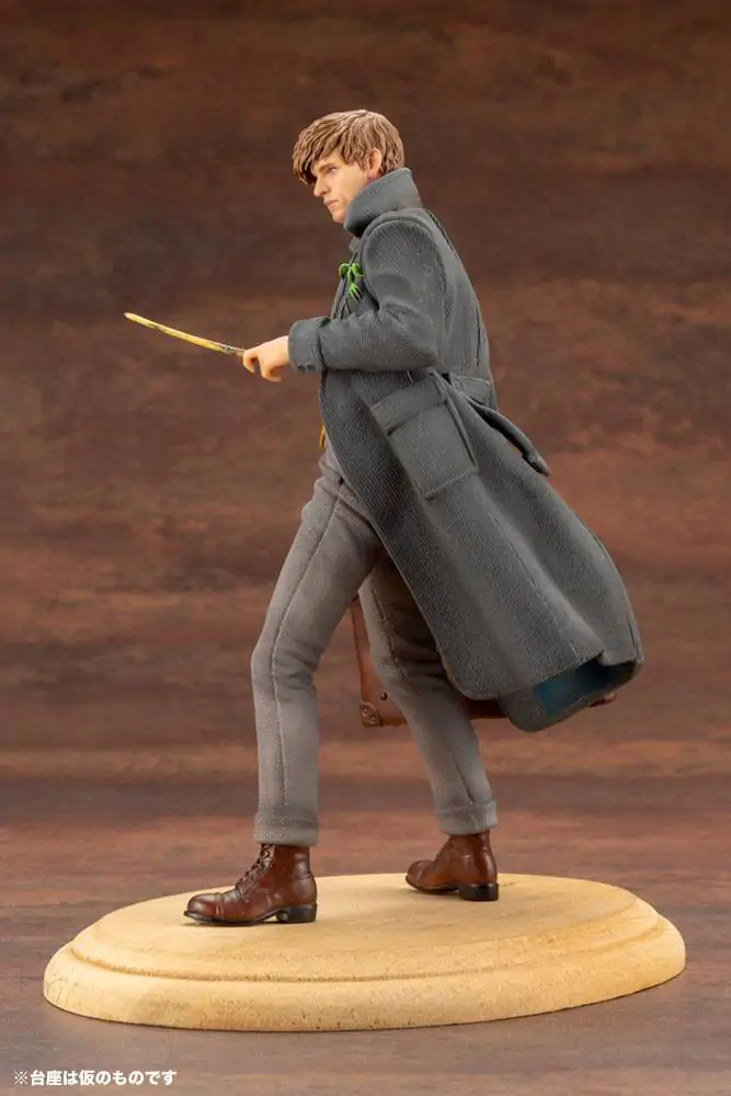 Fantastic Beasts 2 ARTFX+ PVC Statua 1/10 Newt Scamander 18 cm zdjęcie produktu
