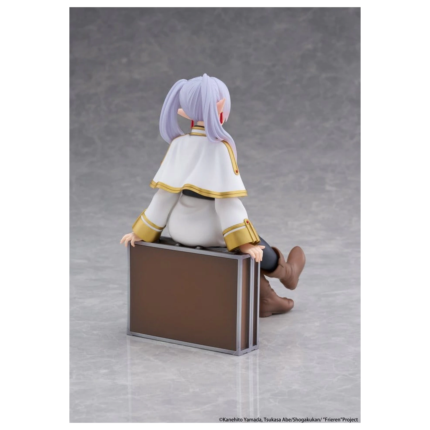 Frieren: Beyond Journey's End figurka PVC na biurko Cute Frieren (Trunk Case Ver.) Reissue 13 cm zdjęcie produktu