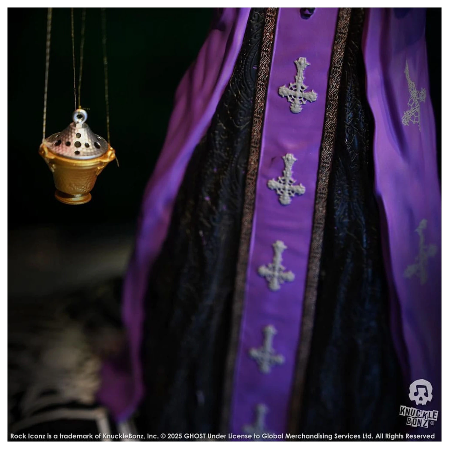 Ghost Rock Iconz Statuetka Papa V Perpetua Purple Robes 22 cm zdjęcie produktu