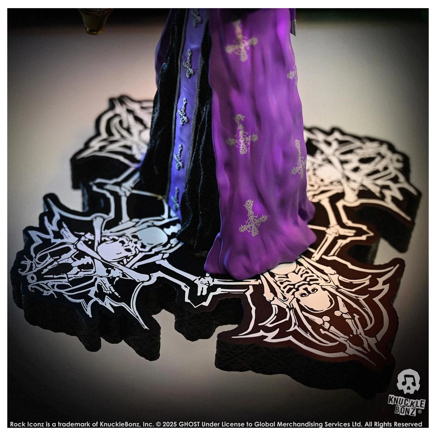 Ghost Rock Iconz Statuetka Papa V Perpetua Purple Robes 22 cm zdjęcie produktu