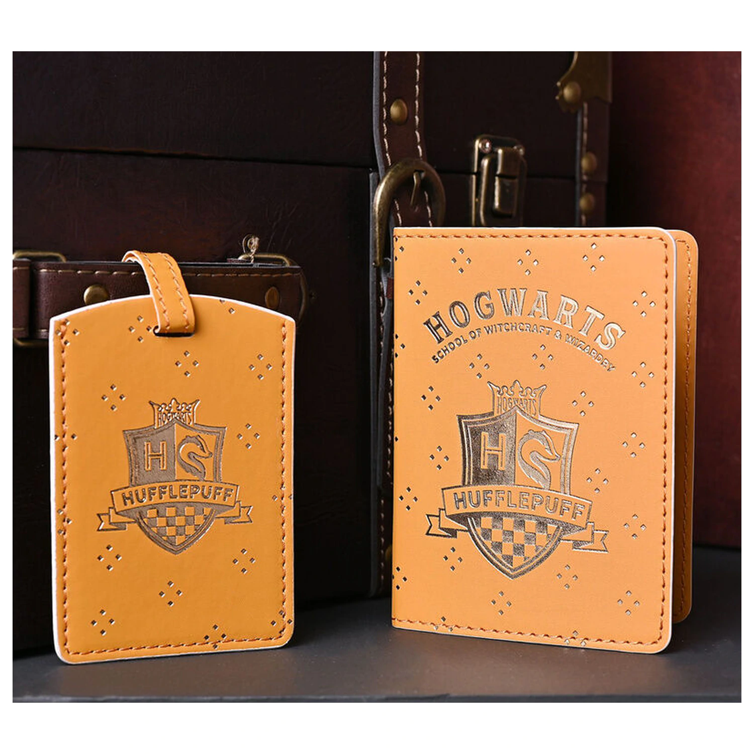 Harry Potter Hufflepuff etui na paszport i zawieszka bagażowa zdjęcie produktu