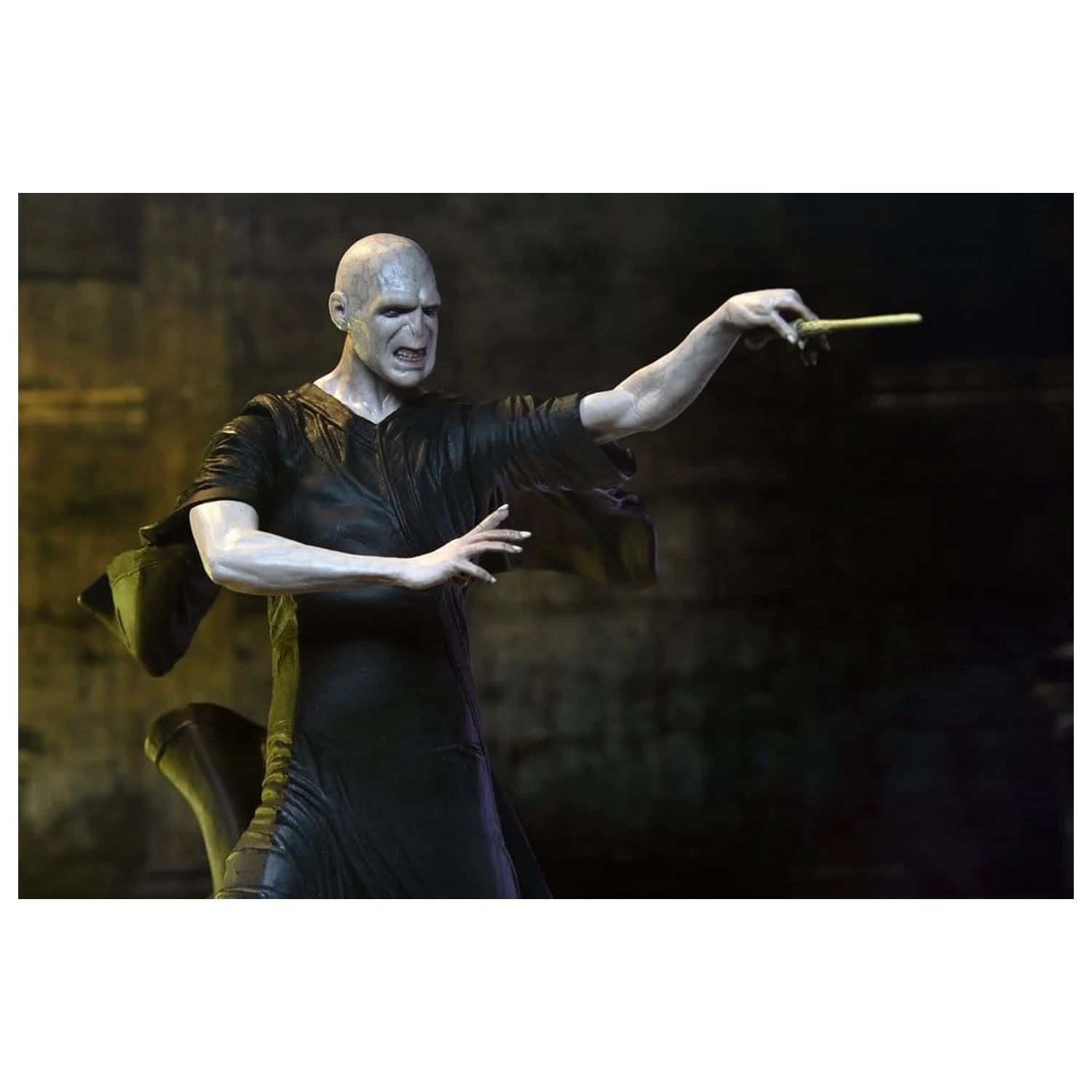 Harry Potter Legacy Collection figurka kolekcjonerska Voldemort 18 cm zdjęcie produktu