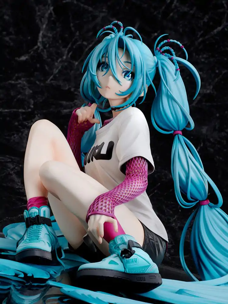 Hatsune Miku Statue 1/4 Yoneyama Mai The Latest Street Style "Cute" Limited Edition 17 cm Statuetka zdjęcie produktu