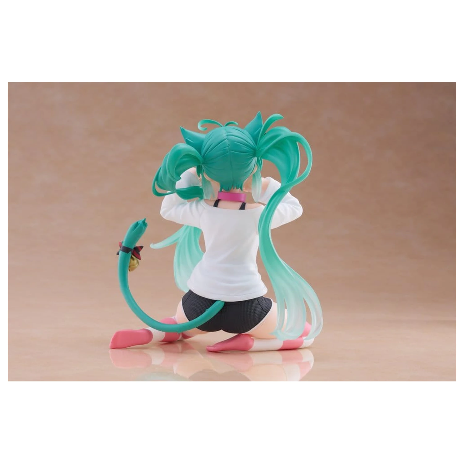 Hatsune Miku Statuetka z PVC Figurka na biurko Hatsune Miku w koszulce z kocimi uszami Wersja 13 cm zdjęcie produktu