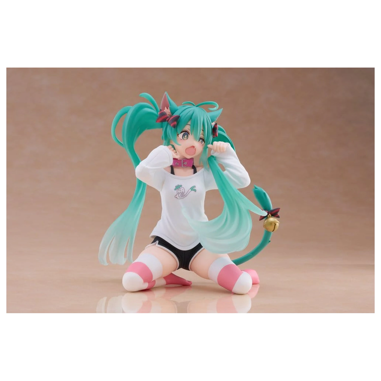 Hatsune Miku Statuetka z PVC Figurka na biurko Hatsune Miku w koszulce z kocimi uszami Wersja 13 cm zdjęcie produktu