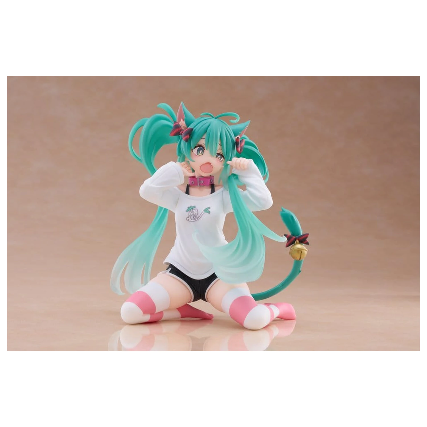 Hatsune Miku Statuetka z PVC Figurka na biurko Hatsune Miku w koszulce z kocimi uszami Wersja 13 cm zdjęcie produktu