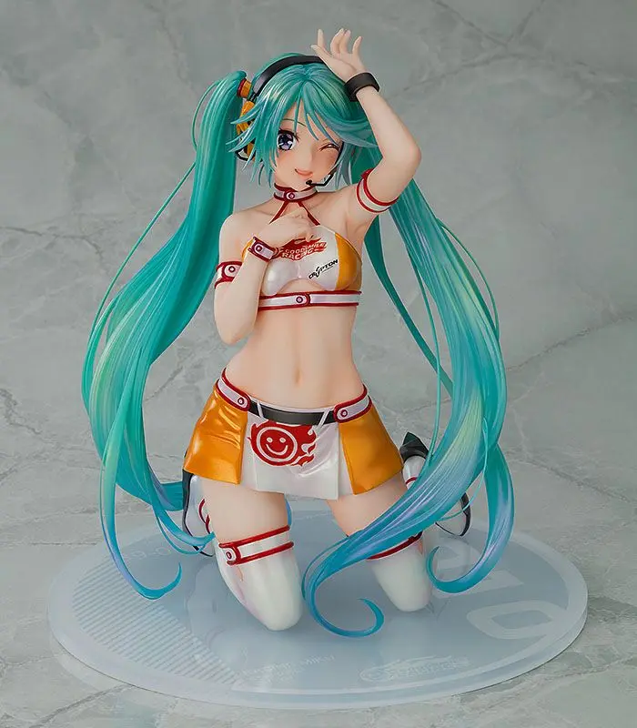 Hatsune Miku GT Project Figurka PVC 1/7 Racing Miku 2010 Ver. Art by Kentaro Yabuki 18 cm zdjęcie produktu