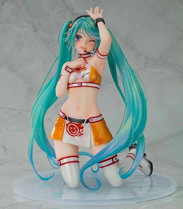 Hatsune Miku GT Project Figurka PVC 1/7 Racing Miku 2010 Ver. Art by Kentaro Yabuki 18 cm zdjęcie produktu