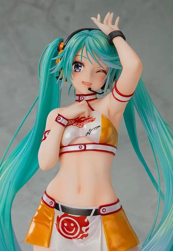 Hatsune Miku GT Project Figurka PVC 1/7 Racing Miku 2010 Ver. Art by Kentaro Yabuki 18 cm zdjęcie produktu