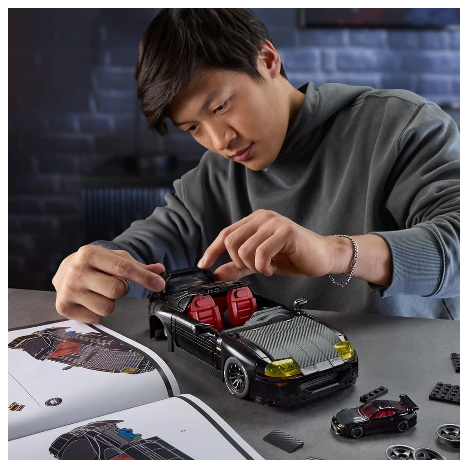 Hot Wheels Elite Mattel Brick Shop Zestaw Klocków Budowlanych 1/16 '94 Toyota Supra MKIV zdjęcie produktu
