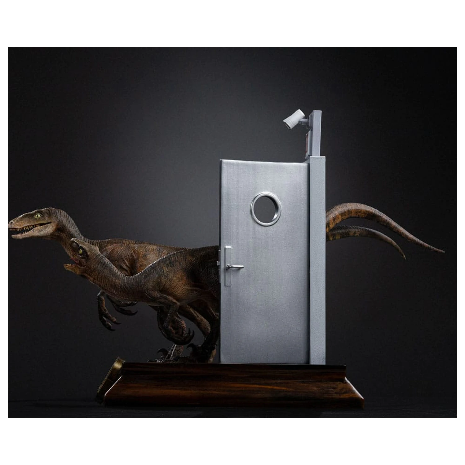 Jurassic Park Art Scale Statua 1/10 Raptors at the Kitchen's Door 28 cm zdjęcie produktu