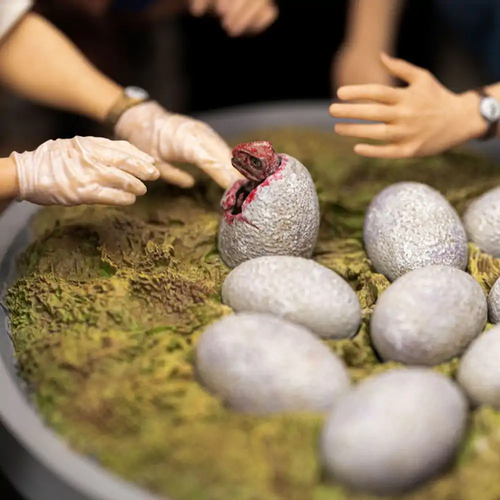 Jurassic Park Scale Statue 1/10 Dino Hatching 23 cm Statua w Skali zdjęcie produktu