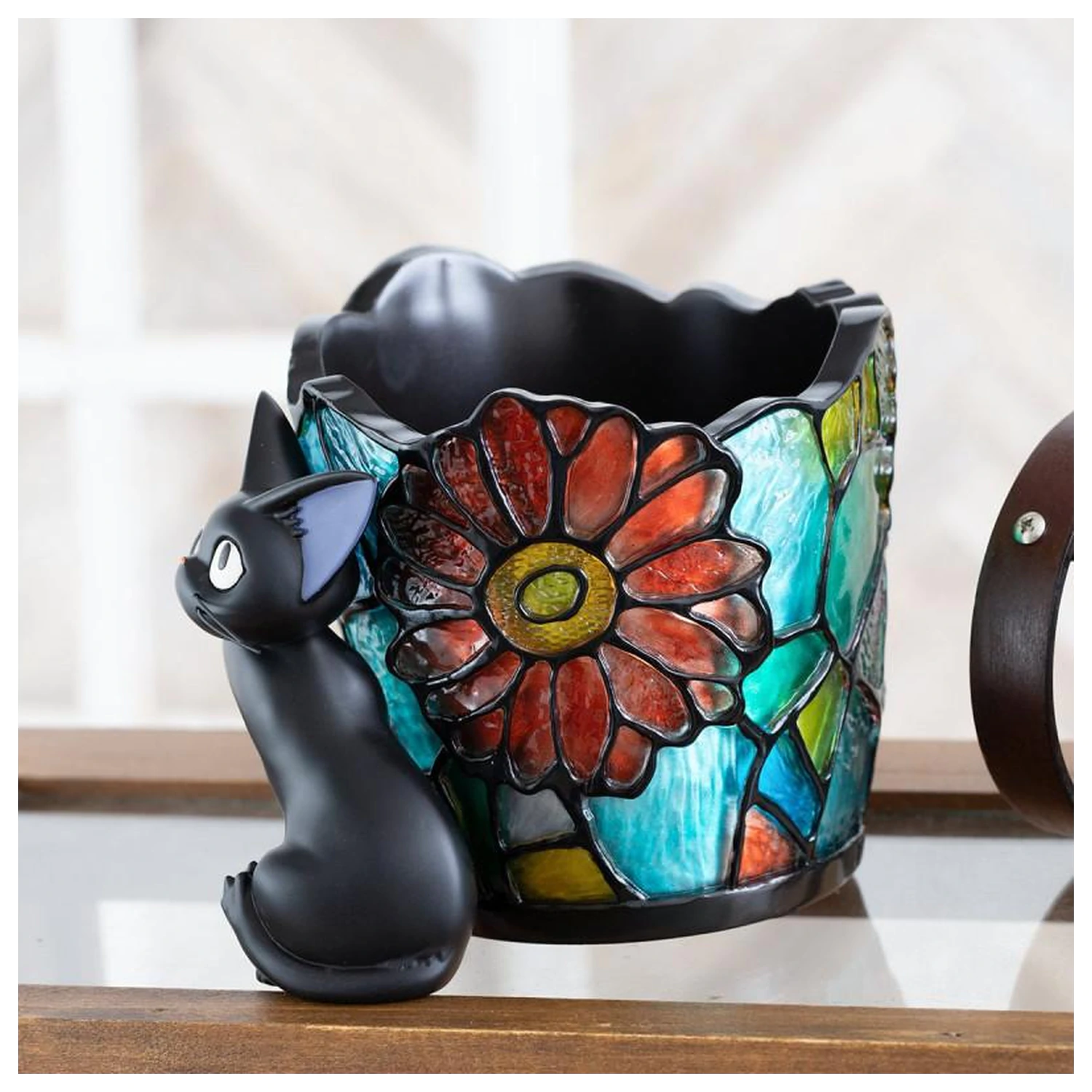 Kiki's Delivery Service Jiji Stained Glass Doniczka Planter Diorama 18.5 cm zdjęcie produktu