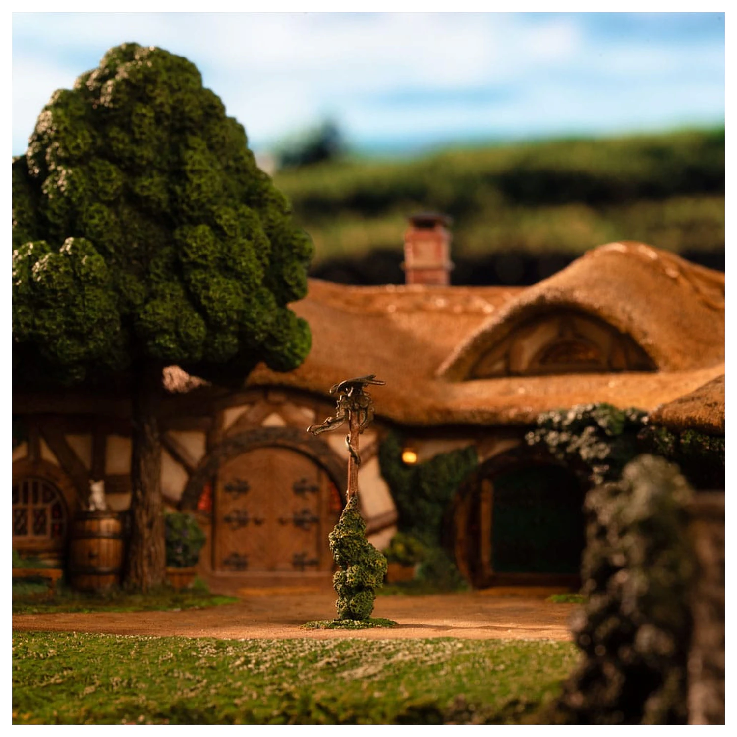 Lord of the Rings Statuetka The Green Dragon Inn zdjęcie produktu