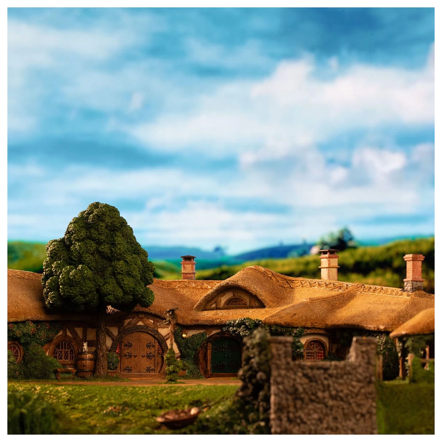 Lord of the Rings Statuetka The Green Dragon Inn zdjęcie produktu