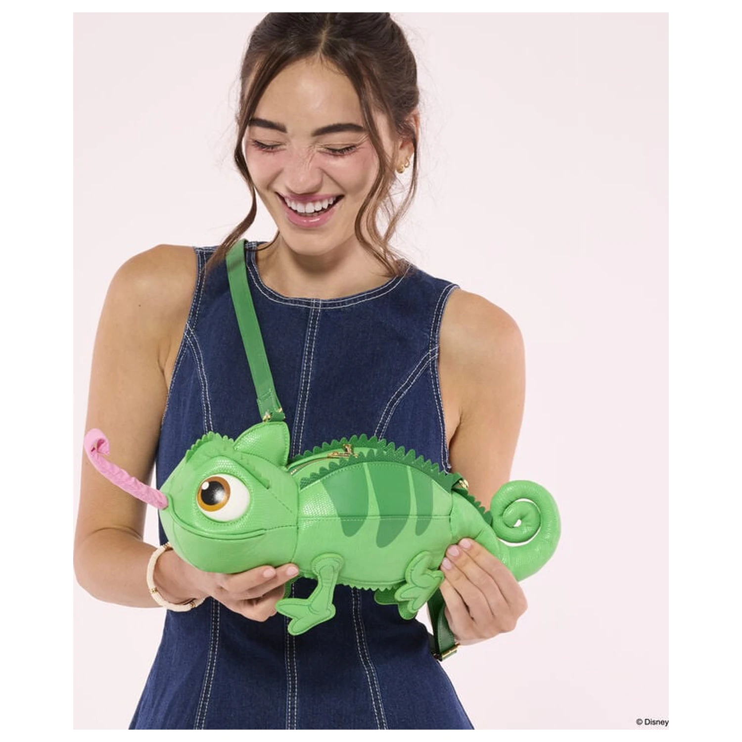Loungefly Disney Tangled Roszpunka Pascal torba na ramię zdjęcie produktu