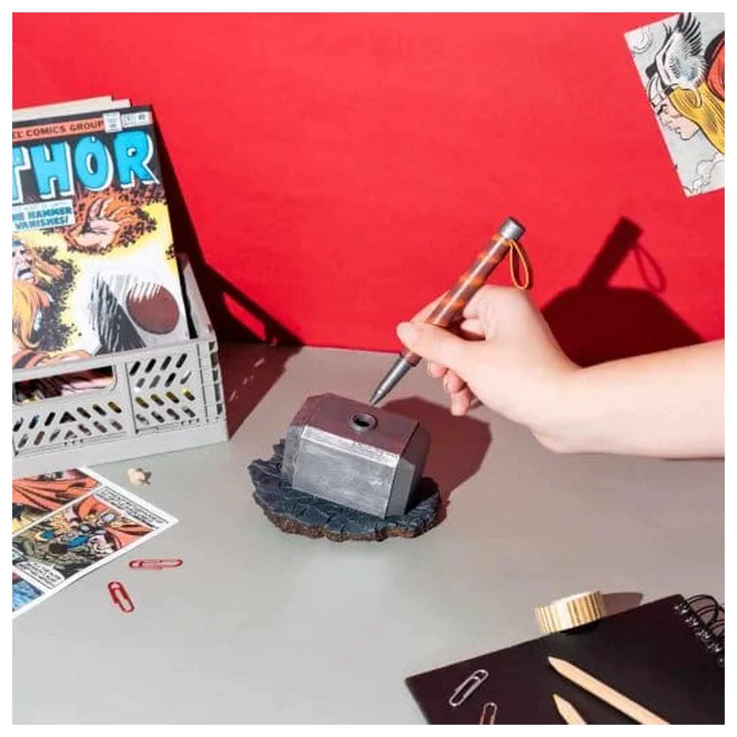 Marvel Thor Długopis i Podstawka Młot zdjęcie produktu