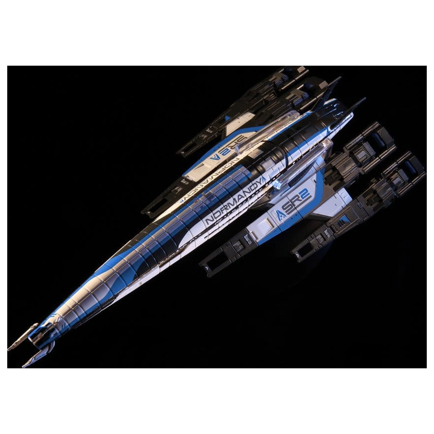 Mass Effect metalowa figurka Normandy SR-2 22 cm zdjęcie produktu