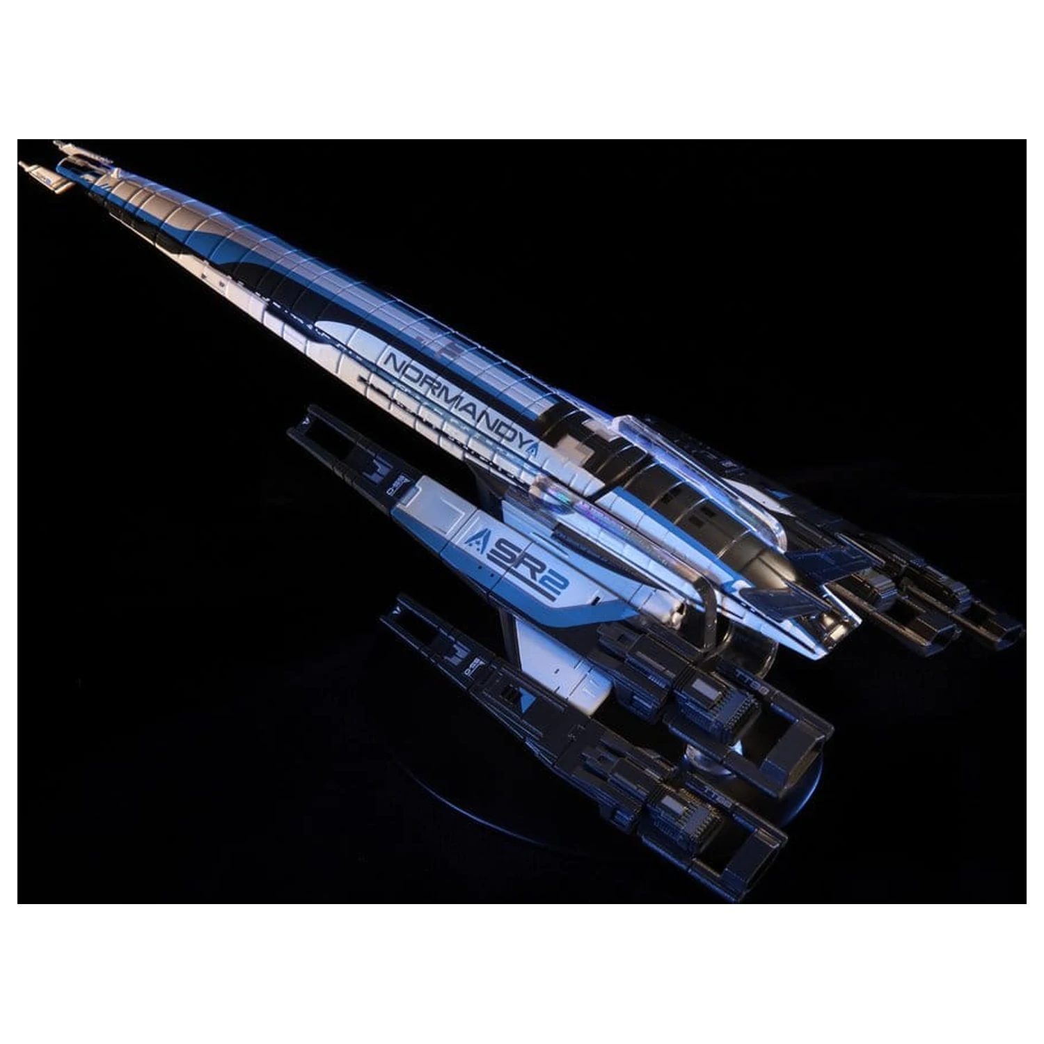 Mass Effect metalowa figurka Normandy SR-2 22 cm zdjęcie produktu