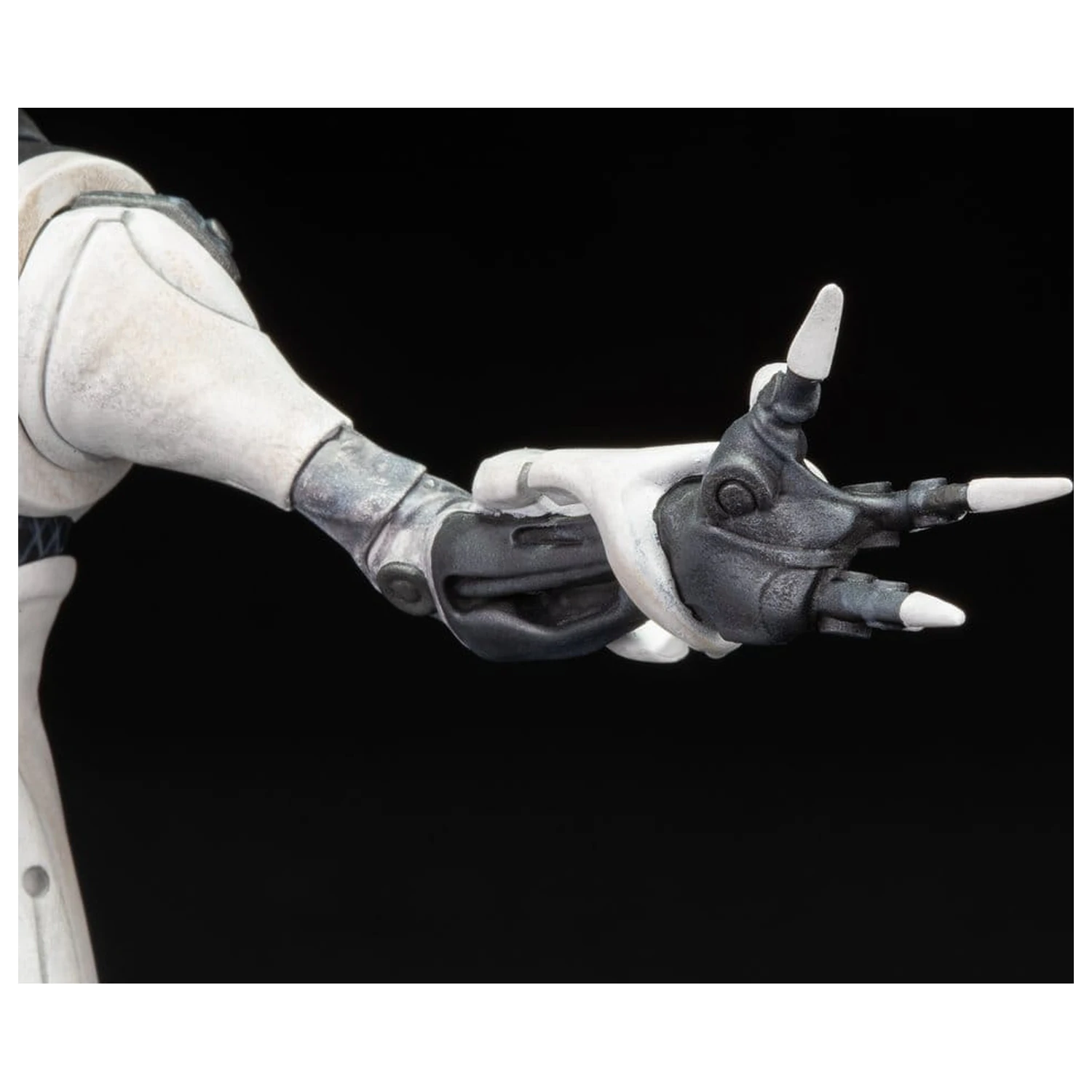 Mass Effect PVC Figurka Mordin Solus 23 cm zdjęcie produktu