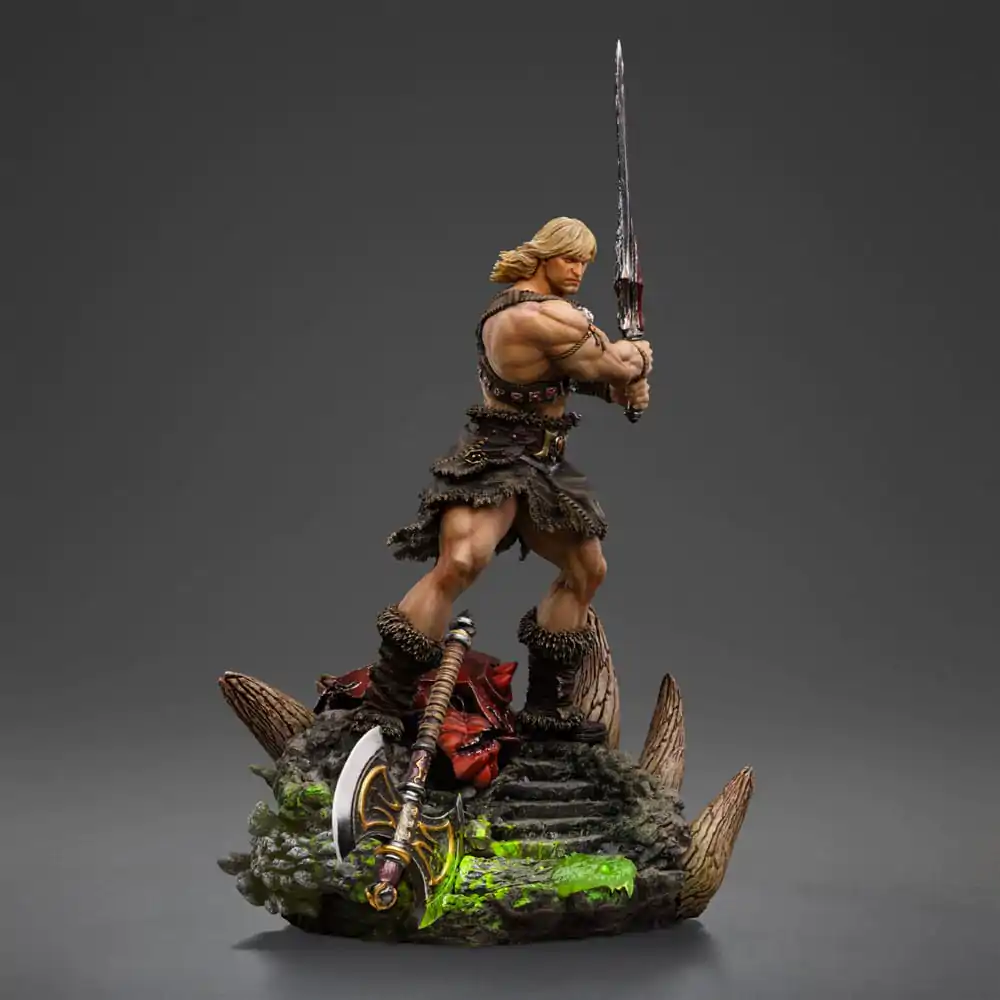 Masters of the Universe Deluxe Art Scale Statue 1/10 He-Man Unleashed Statua 34 cm zdjęcie produktu