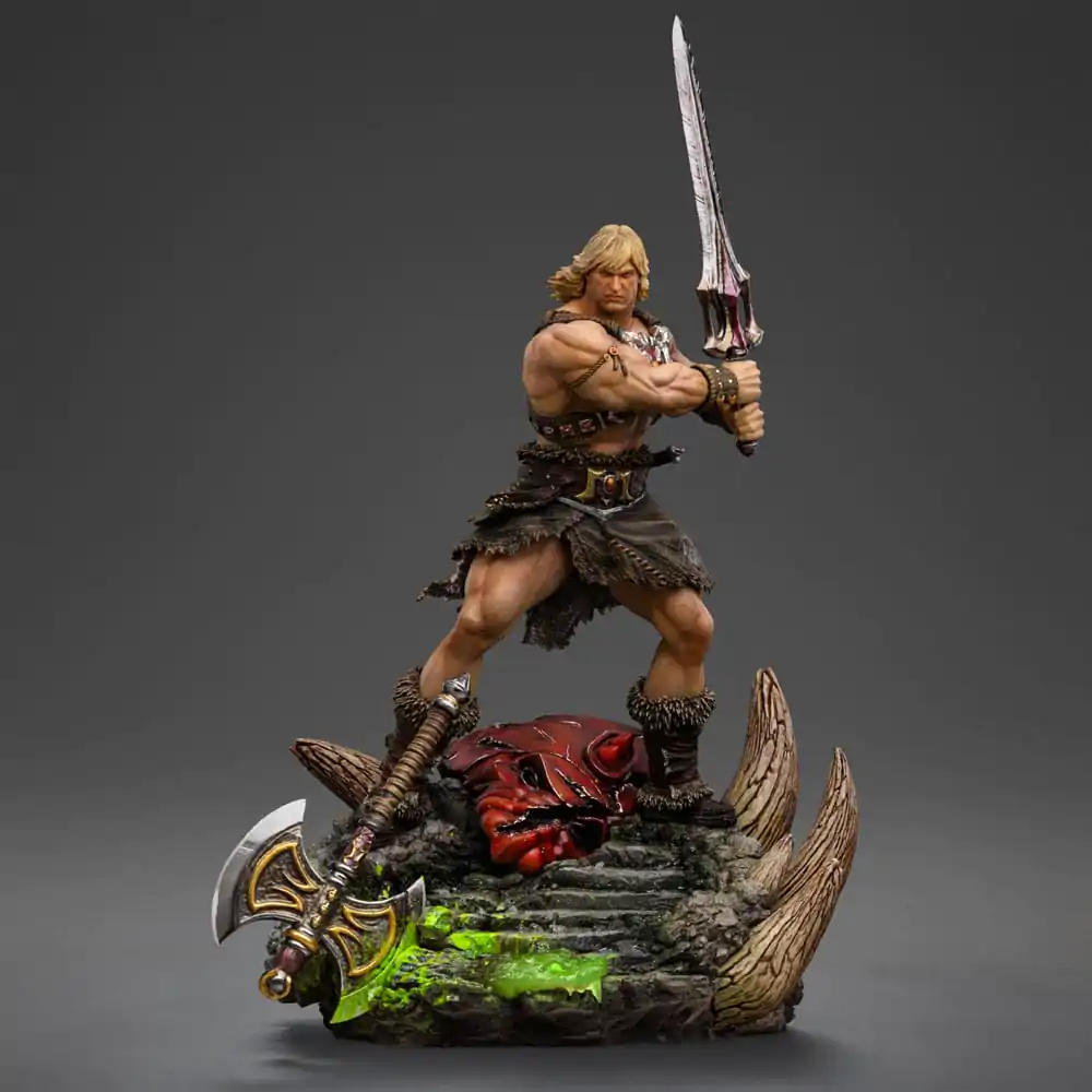 Masters of the Universe Deluxe Art Scale Statue 1/10 He-Man Unleashed Statua 34 cm zdjęcie produktu