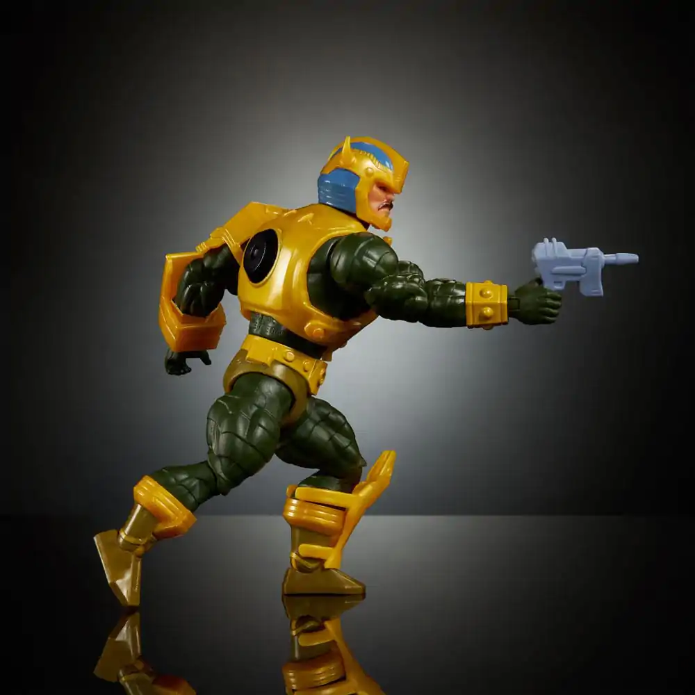Masters of the Universe x Transformers Figurka Akcji Bumblebee Armor Man-At-Arms heo European Exclusive 14 cm zdjęcie produktu