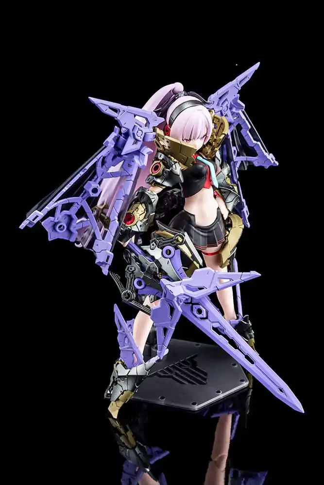 Megami Device Plastikowy Model do Składania 1/1 Buster Doll Paladin Darkness Claw 17 cm zdjęcie produktu