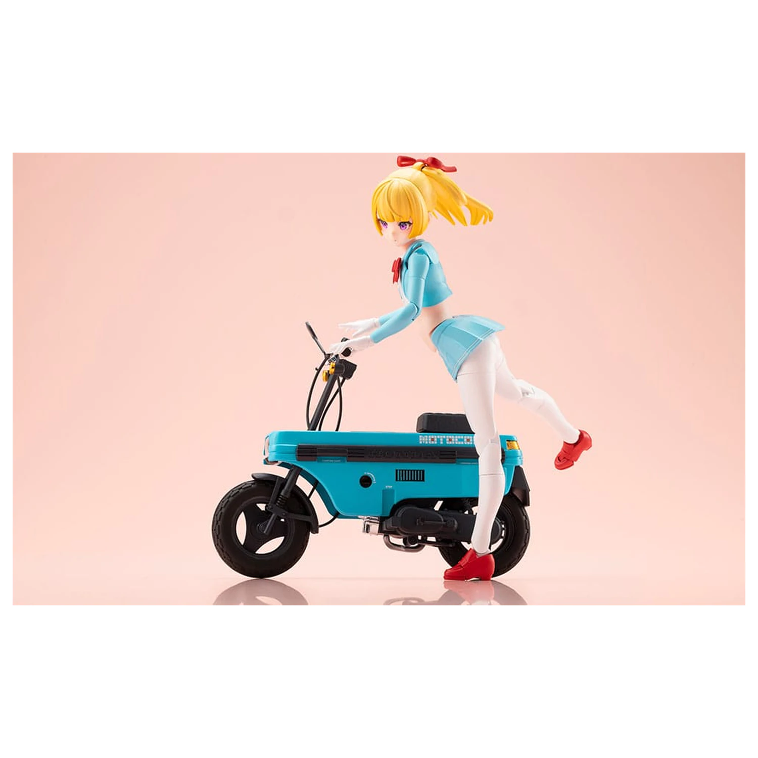 Zestaw Plastikowego Modelu Megami Device Buster Doll Series 1/1 Knight Alice z Hondą AB12 Motocompo 15 cm zdjęcie produktu